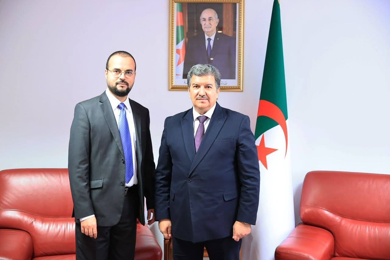استقبال وزير الاتصال للبروفيسور خالد لعلاوي مدير المدرسة الوطنية العليا للصحافة وعلوم الإعلام