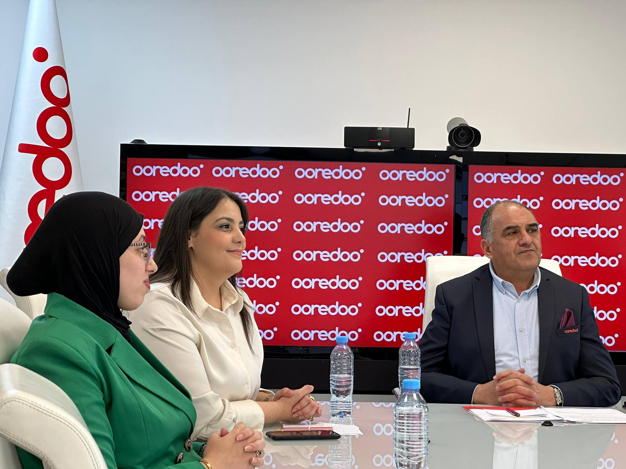 ندوة الإلكترونية المخصّصة لمسابقة “النجمة الصاعدة”